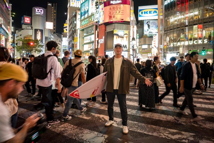 五十嵐カノア主演、ドキュメンタリー・ムービー「Red Bull Surfing ‘No Contest Tokyo’」公開！